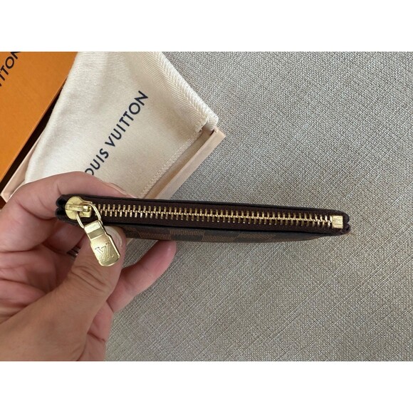 Louis Vuitton Damier Ebene Key Pouch - Original Size (N62658) - Picture 6 of 14